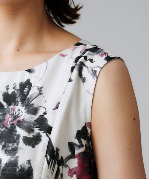 UNTITLED / アンタイトル ロング・マキシ丈ワンピース | 【シアー/エレガント/花柄/夏ワンピ】ペイントフラワーワンピース | 詳細15