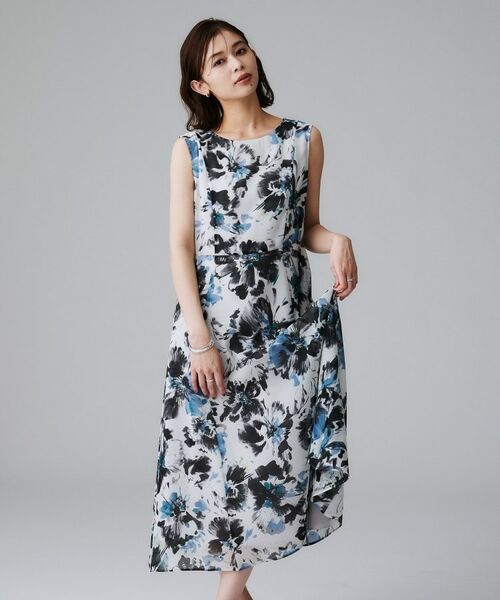 【関税 送料無料】BOUTIQUE MOSCHINO 花柄ワンピース 恰好良く決まる花柄気品華モードワンピース – ONE PEACE ONLINE