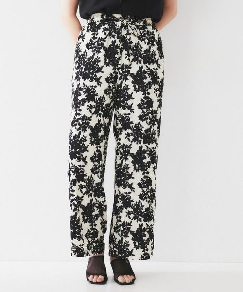 UNTITLED / アンタイトル パンツ | 【ウエストゴム/ワイド/柄】モノトーンフラワーパンツ | 詳細2