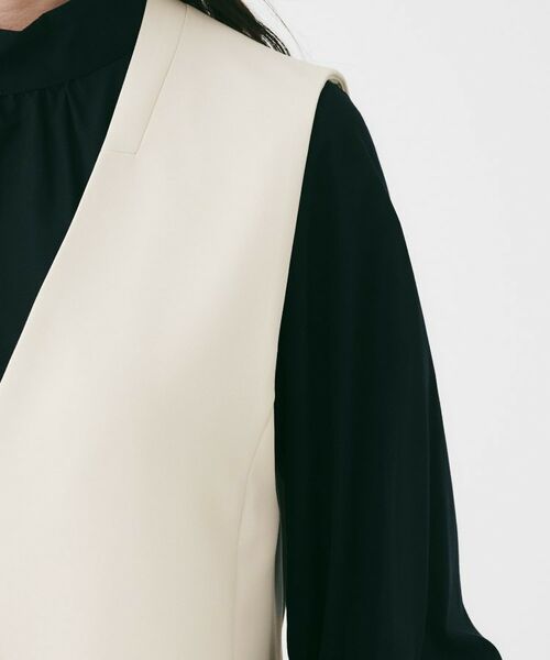 UNTITLED / アンタイトル ベスト | ダブルクロスVネックベスト | 詳細16