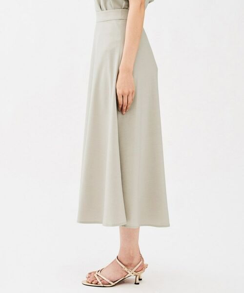 新品　UNTITLED アンタイトル　ベージュ　スカート　ロングスカート　フレア UNTITLED（アンタイトル）の「◇【形状記憶素材】ペプラムフレア