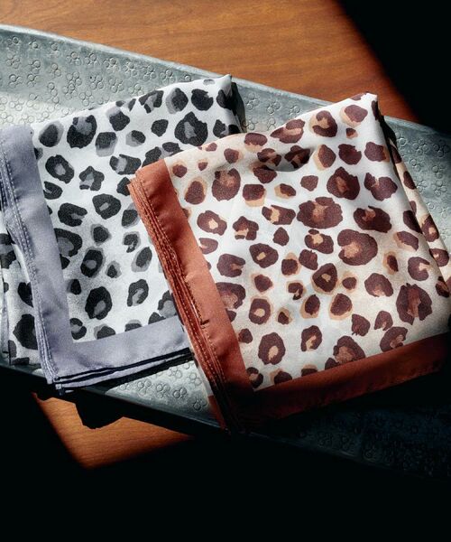 UNTITLED / アンタイトル バンダナ・スカーフ | レオパードプリントスカーフ | 詳細3
