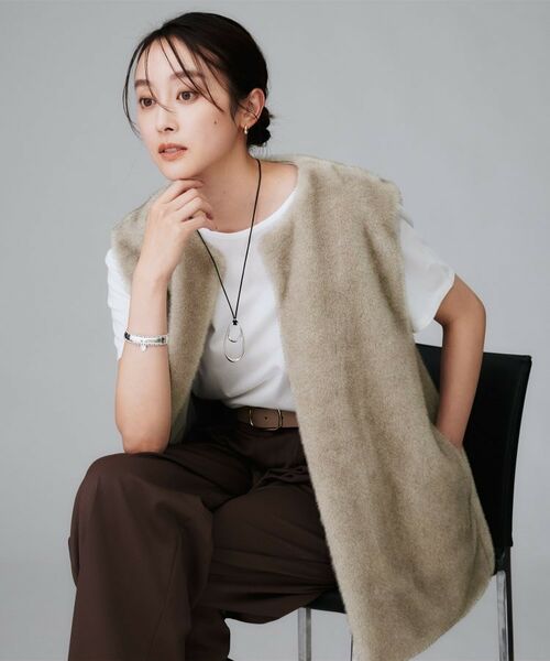 UNTITLED / アンタイトル ベスト | 【トレンド/ジレ】フェイクファーベスト(ライトベージュ(051))