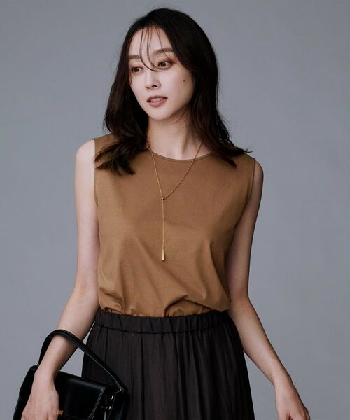 UNTITLED / アンタイトル カットソー | 【接触冷感/コットン100/洗える/丸首】ノースリーブ天竺プルオーバー(キャメルブラウン(041))
