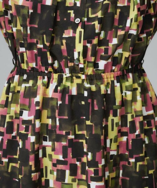 UNTITLED / アンタイトル ロング・マキシ丈ワンピース | 【洗える/前開きボタン/ベルト付】ブロック柄ワンピース | 詳細21