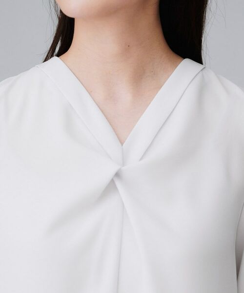 UNTITLED / アンタイトル シャツ・ブラウス | 【洗える/ストレッチ/通勤】Vネックブラウス | 詳細17