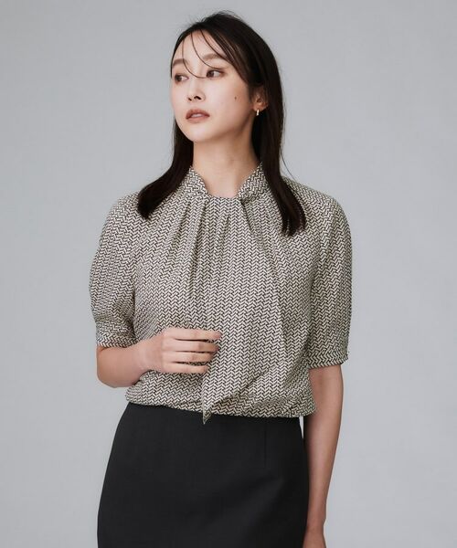 UNTITLED / アンタイトル シャツ・ブラウス | 【通勤/オフィス】ジオメ柄ボウタイブラウス | 詳細2