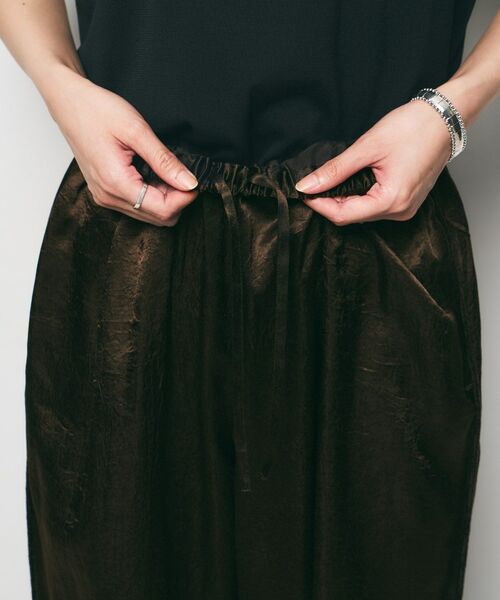 UNTITLED / アンタイトル パンツ | 【GREY CHORD】LISA（リサ）サテンワイドパンツ | 詳細14