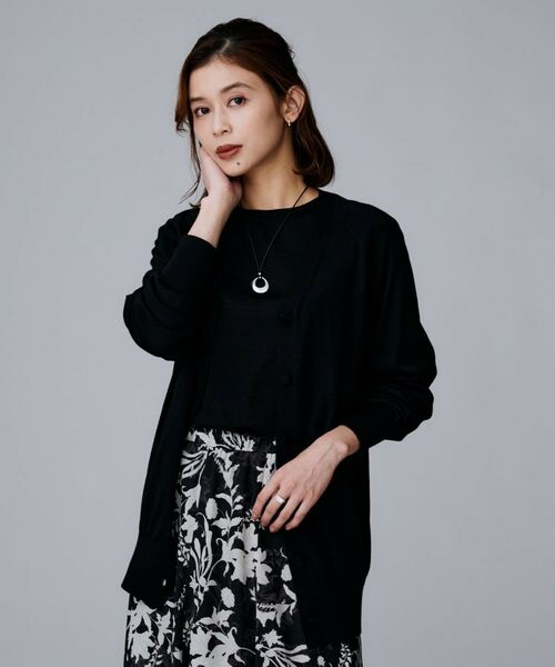 UNTITLED / アンタイトル カーディガン・ボレロ | 【アンサンブル可/洗える/Vネック】ウールシルクカーディガン（ブラック(019)）