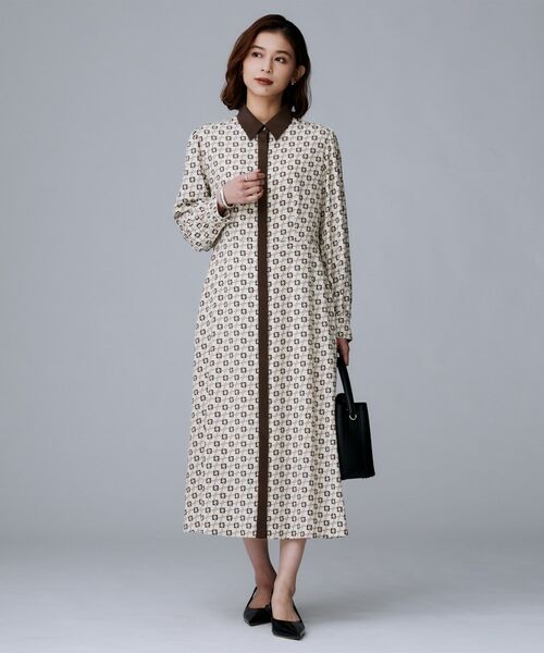 UNTITLED / アンタイトル ロング・マキシ丈ワンピース | 【ウエストリボン/前開きボタン/レトロモダン】チェーン柄フレアワンピース | 詳細11
