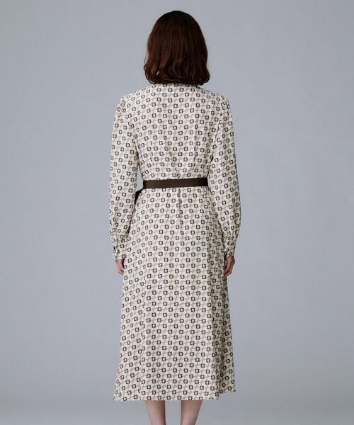 UNTITLED / アンタイトル ロング・マキシ丈ワンピース | 【ウエストリボン/前開きボタン/レトロモダン】チェーン柄フレアワンピース | 詳細16