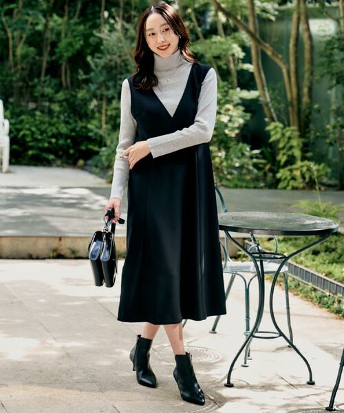 UNTITLED / アンタイトル ミニ丈・ひざ丈ワンピース | 【Aライン/ワンピース】Vネックジャンパースカート | 詳細7