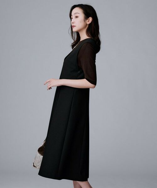 UNTITLED / アンタイトル ミニ丈・ひざ丈ワンピース | 【Aライン/ワンピース】Vネックジャンパースカート | 詳細9