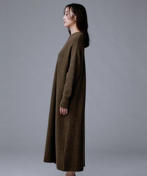 UNTITLED / アンタイトル ロング・マキシ丈ワンピース | 【ロング丈/ゆったりシルエット】テントライン ニットワンピース | 詳細17