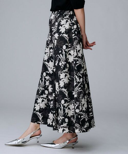 UNTITLED / アンタイトル ロング・マキシ丈スカート | 【ウエストゴム/ロング/花柄】オーナメントフラワー スカート | 詳細3
