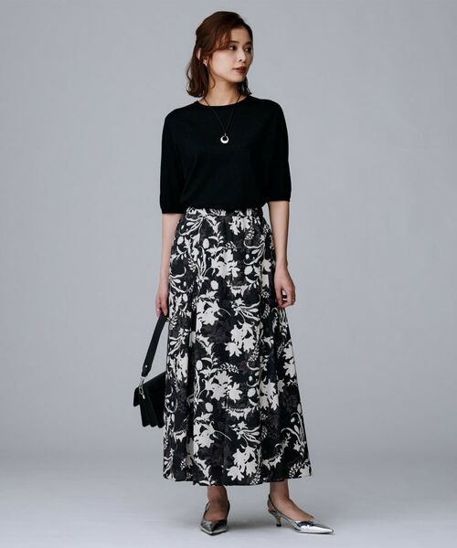 UNTITLED / アンタイトル ロング・マキシ丈スカート | 【ウエストゴム/ロング/花柄】オーナメントフラワー スカート | 詳細4