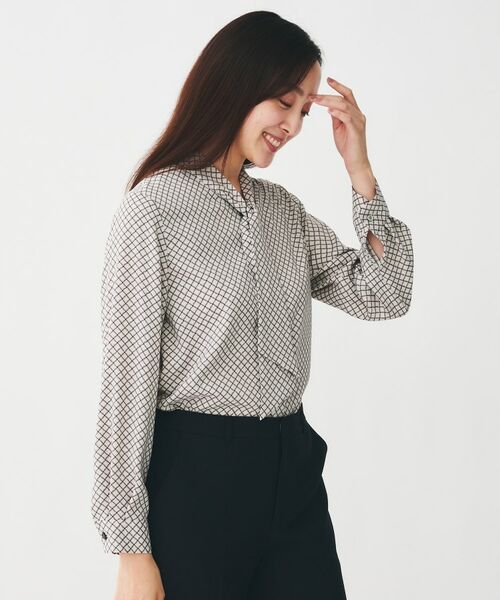 UNTITLED / アンタイトル シャツ・ブラウス | 【ボウタイ/通勤スーツ/オフィス】スクエアプリントブラウス | 詳細3