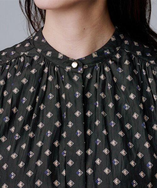 UNTITLED / アンタイトル シャツ・ブラウス | 【セットアップ可/リラクシー/通勤】スクエアジオメ柄ブラウス | 詳細19