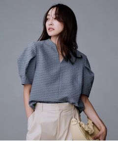 UNTITLED / アンタイトル シャツ・ブラウス | 【吸水速乾/ストレッチ/Vネック】フォルムスリーブ ブラウス