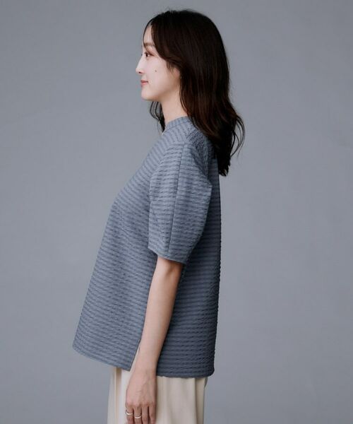 UNTITLED / アンタイトル シャツ・ブラウス | 【吸水速乾/ストレッチ/Vネック】フォルムスリーブ ブラウス | 詳細15