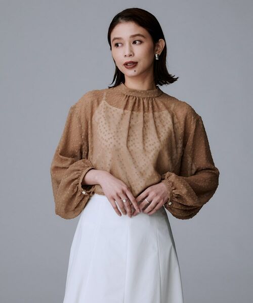 UNTITLED/アンタイトル 【エレガント/重ね着やスーツブラウスに/シアー】ドットジャカード ブラウス キャメルブラウン(041) 04(2LT) UNTITLED/アンタイトル 【エレガント/重ね着やスーツブラウスに/シアー】ドットジャカード ブラウス キャメルブラウン(041) 04(2LT)