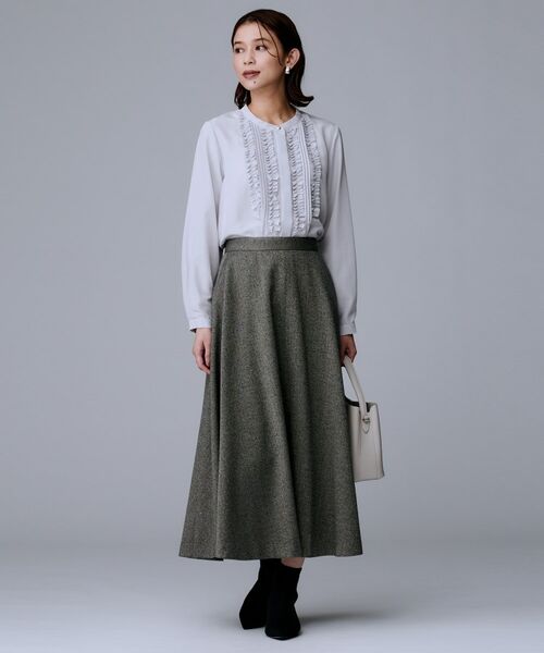 UNTITLED / アンタイトル シャツ・ブラウス | 【1枚で着映え/オンオフ着回し】フリルサテンブラウス | 詳細15