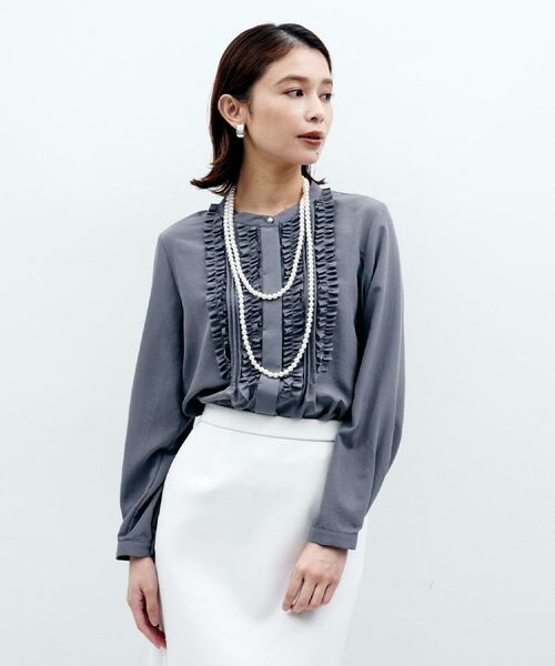 UNTITLED / アンタイトル シャツ・ブラウス | 【1枚で着映え/オンオフ着回し】フリルサテンブラウス | 詳細18