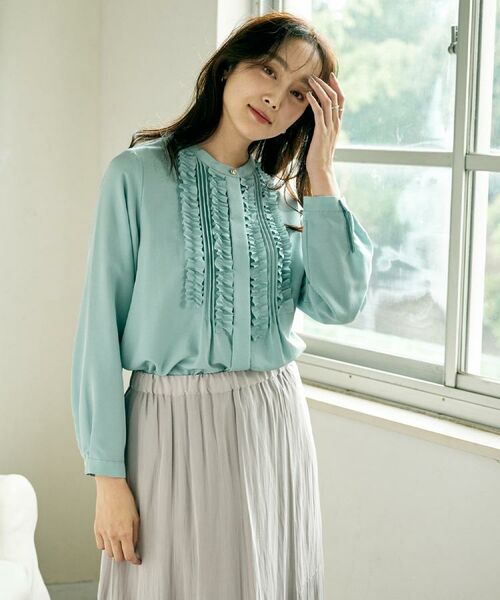 UNTITLED / アンタイトル シャツ・ブラウス | 【1枚で着映え/オンオフ着回し】フリルサテンブラウス | 詳細2