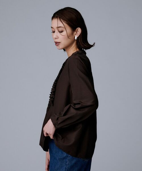 UNTITLED / アンタイトル シャツ・ブラウス | 【1枚で着映え/オンオフ着回し】フリルサテンブラウス | 詳細25