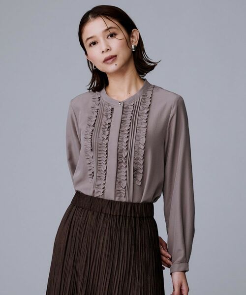 UNTITLED / アンタイトル シャツ・ブラウス | 【1枚で着映え/オンオフ着回し】フリルサテンブラウス | 詳細28