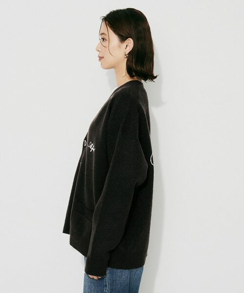 UNTITLED / アンタイトル カーディガン・ボレロ | 【St．Johns 3rd Club】ロゴVネック カーディガン | 詳細13