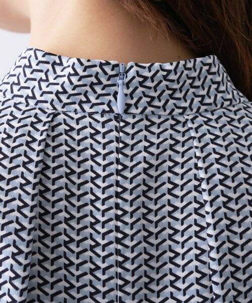 UNTITLED / アンタイトル シャツ・ブラウス | 【きれいめ/お仕事着】ジオメトリック ハイネックブラウス | 詳細14