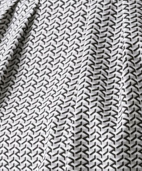 UNTITLED / アンタイトル シャツ・ブラウス | 【きれいめ/お仕事着】ジオメトリック ハイネックブラウス | 詳細5