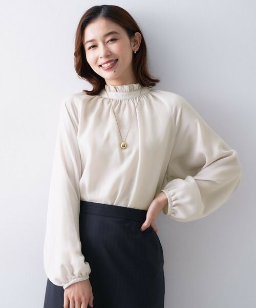 UNTITLED/アンタイトル スタンドフリルネック ブラウス グレージュ(050) 50(6L)