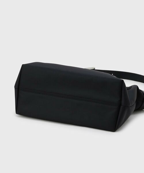 UNTITLED / アンタイトル トートバッグ | ワイドナイロントート | 詳細4