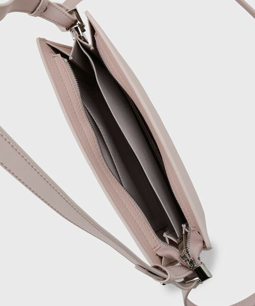 UNTITLED / アンタイトル ショルダーバッグ | スプリットレザーフラットショルダー | 詳細6