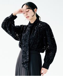 UNTITLED / アンタイトル シャツ・ブラウス | カットジャカード ボウタイブラウス