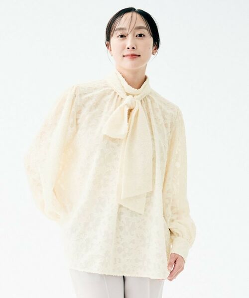 UNTITLED / アンタイトル シャツ・ブラウス | カットジャカード ボウタイブラウス | 詳細2