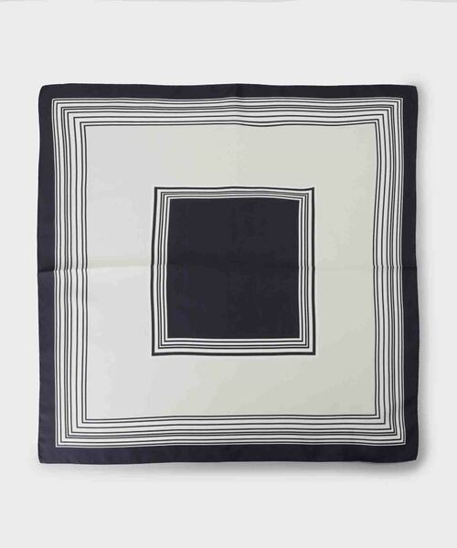 UNTITLED / アンタイトル バンダナ・スカーフ | スクエアラインプリントスカーフ（ネイビー(594)）
