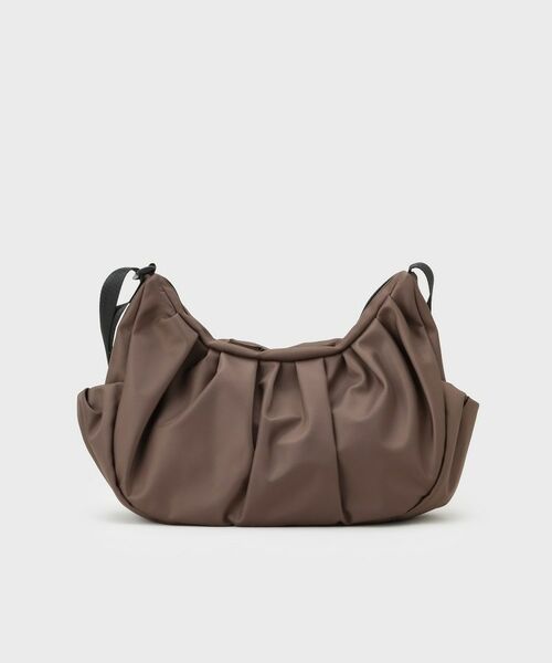 UNTITLED / アンタイトル ショルダーバッグ | 【撥水】タックショルダーバック（ブラウン(044)）
