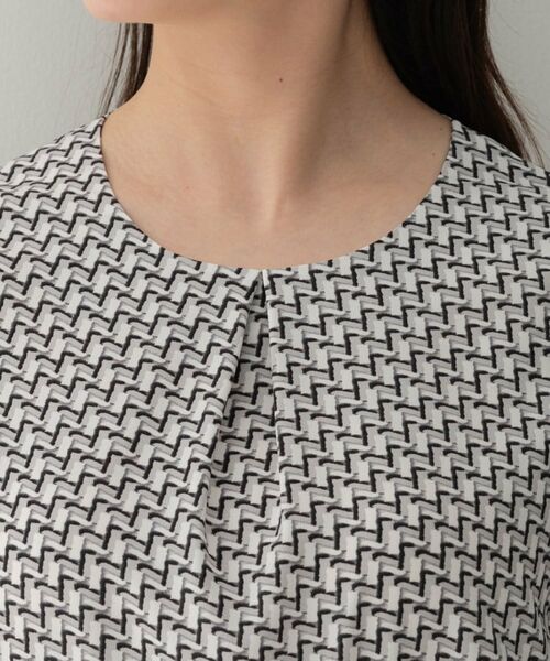 UNTITLED / アンタイトル ロング・マキシ丈ワンピース | ジオメプリントワンピース | 詳細10