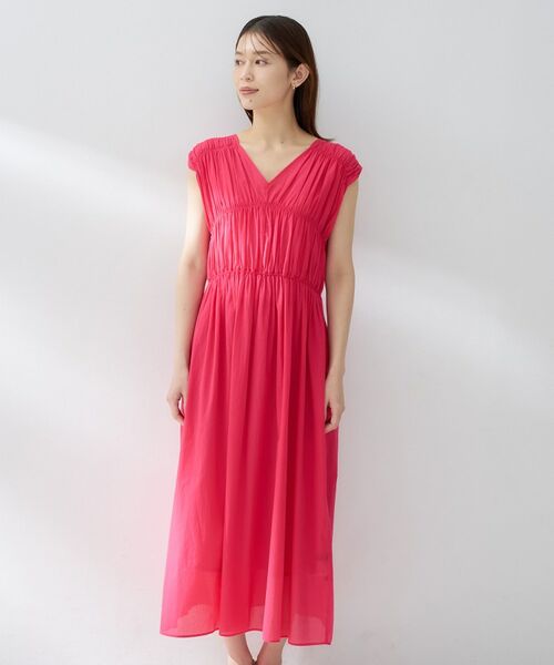 UNTITLED / アンタイトル ロング・マキシ丈ワンピース | シャーリングロングワンピース | 詳細10