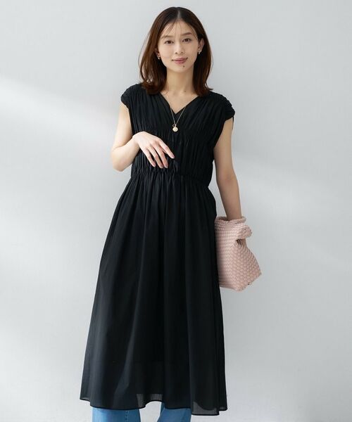 UNTITLED / アンタイトル ロング・マキシ丈ワンピース | シャーリングロングワンピース | 詳細2