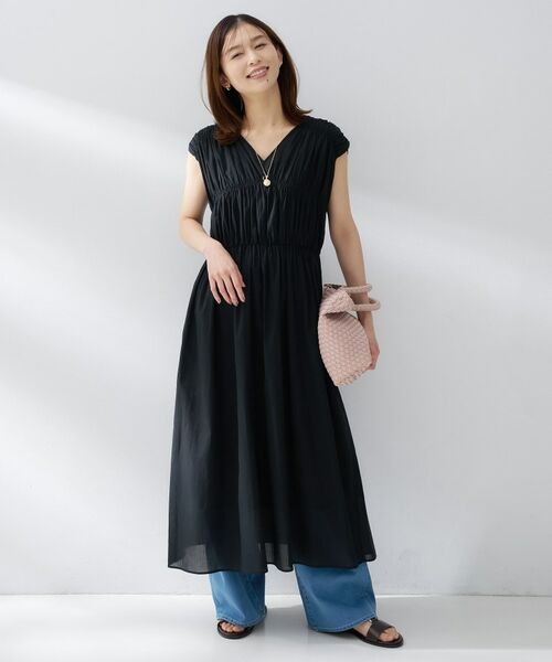 UNTITLED / アンタイトル ロング・マキシ丈ワンピース | シャーリングロングワンピース | 詳細3