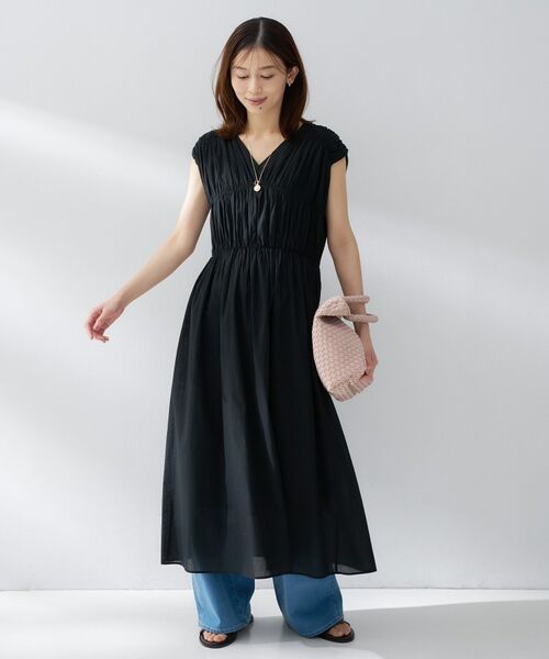 UNTITLED / アンタイトル ロング・マキシ丈ワンピース | シャーリングロングワンピース | 詳細4