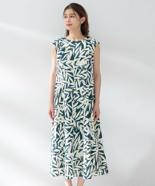 UNTITLED / アンタイトル ロング・マキシ丈ワンピース | ボタニカルリーフワンピース | 詳細10