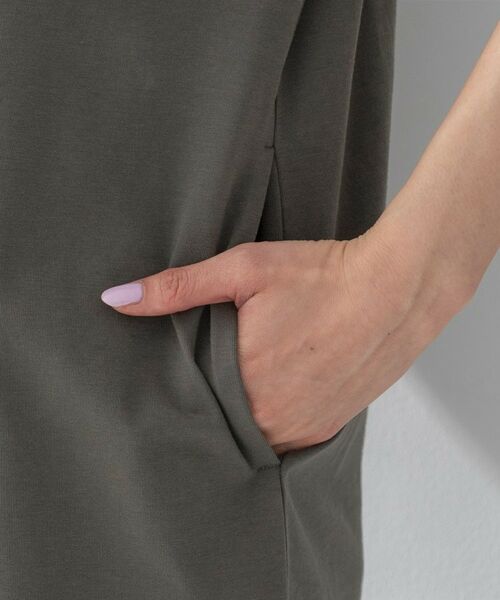 UNTITLED / アンタイトル ロング・マキシ丈ワンピース | ライトプレーティングワンピース | 詳細15