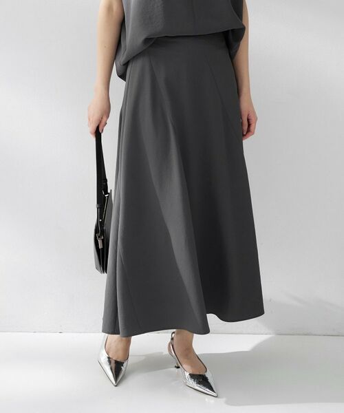 UNTITLED / アンタイトル ロング・マキシ丈スカート | リラックスフレアスカート | 詳細19