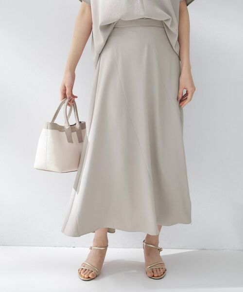 UNTITLED / アンタイトル ロング・マキシ丈スカート | リラックスフレアスカート（ベージュ(052)）