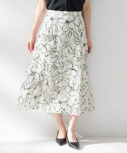 UNTITLED / アンタイトル スカート | フラワープリントスカート(グレージュ(150))